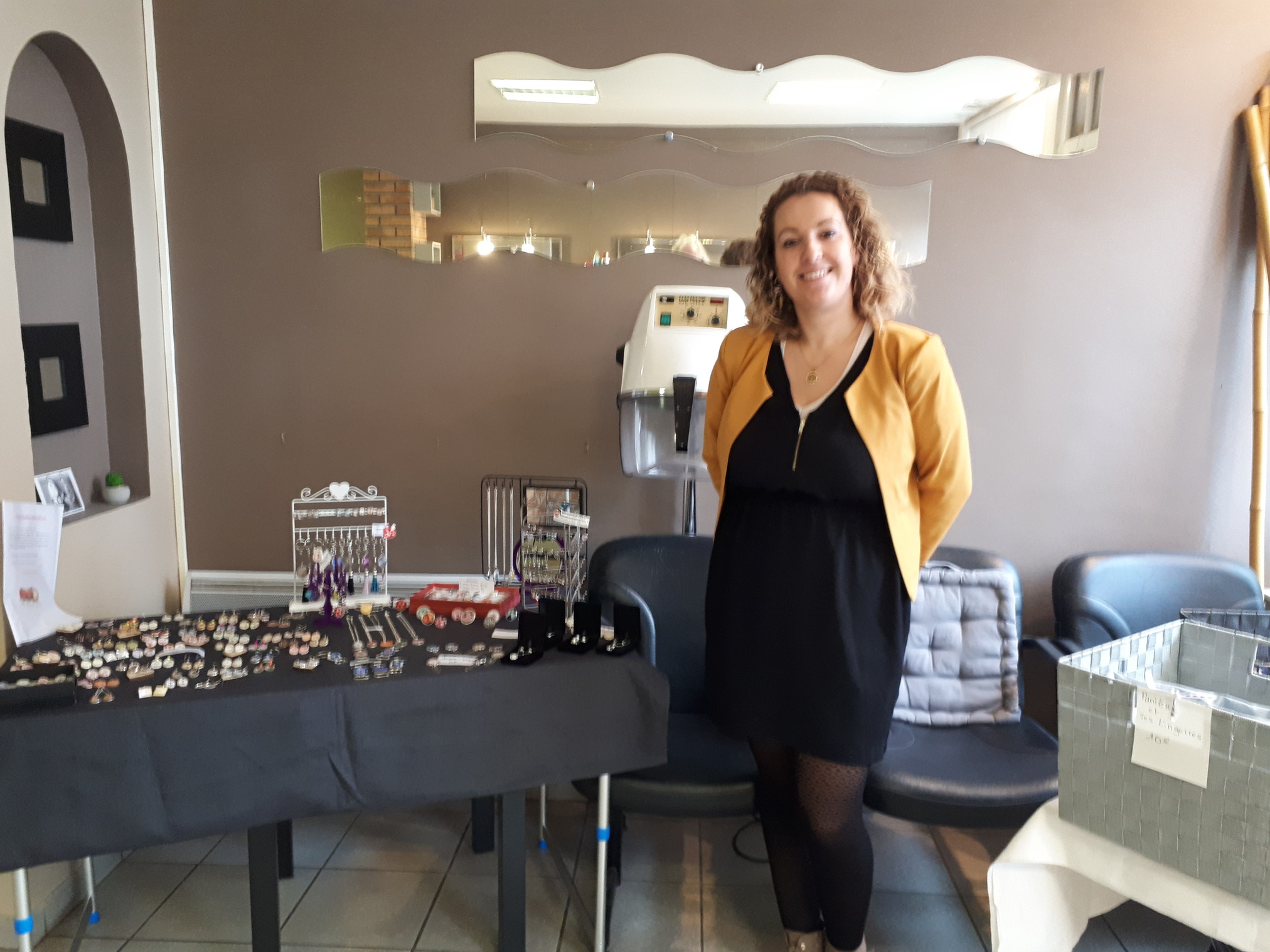 Lily coiff : Derrière mon masque et ma visière, vous y verrez toujours