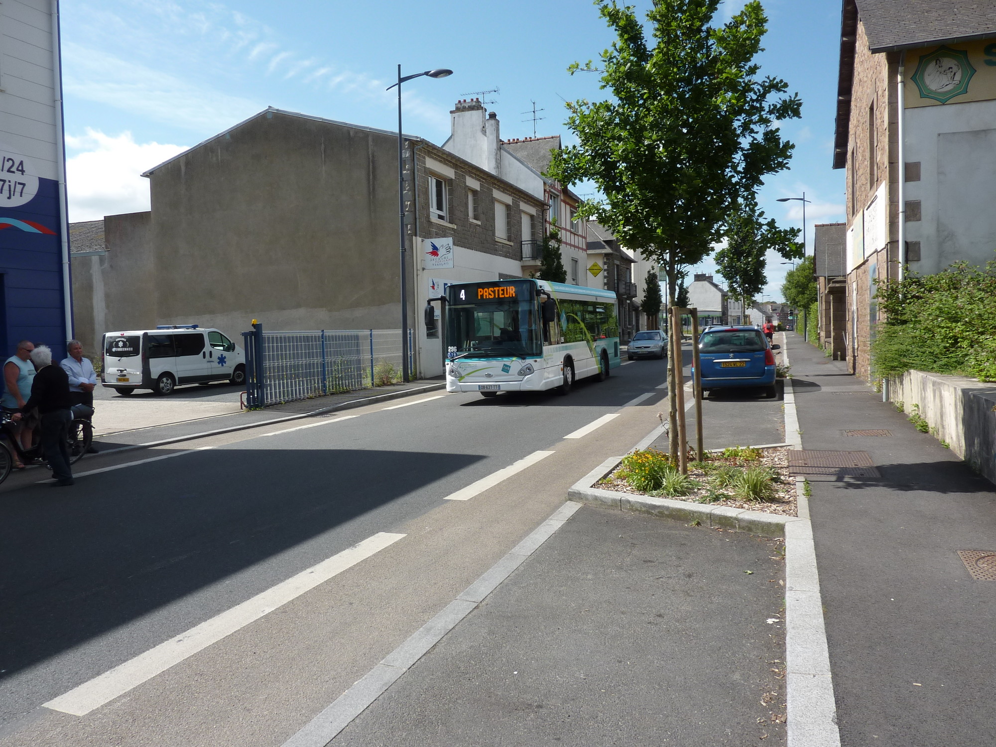 Visite de la rue Jules Ferry par le CAR